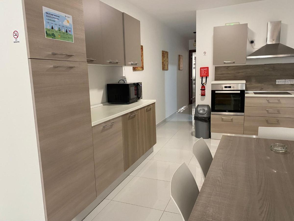 Sunrise Court Lägenhet Marsaskala Exteriör bild